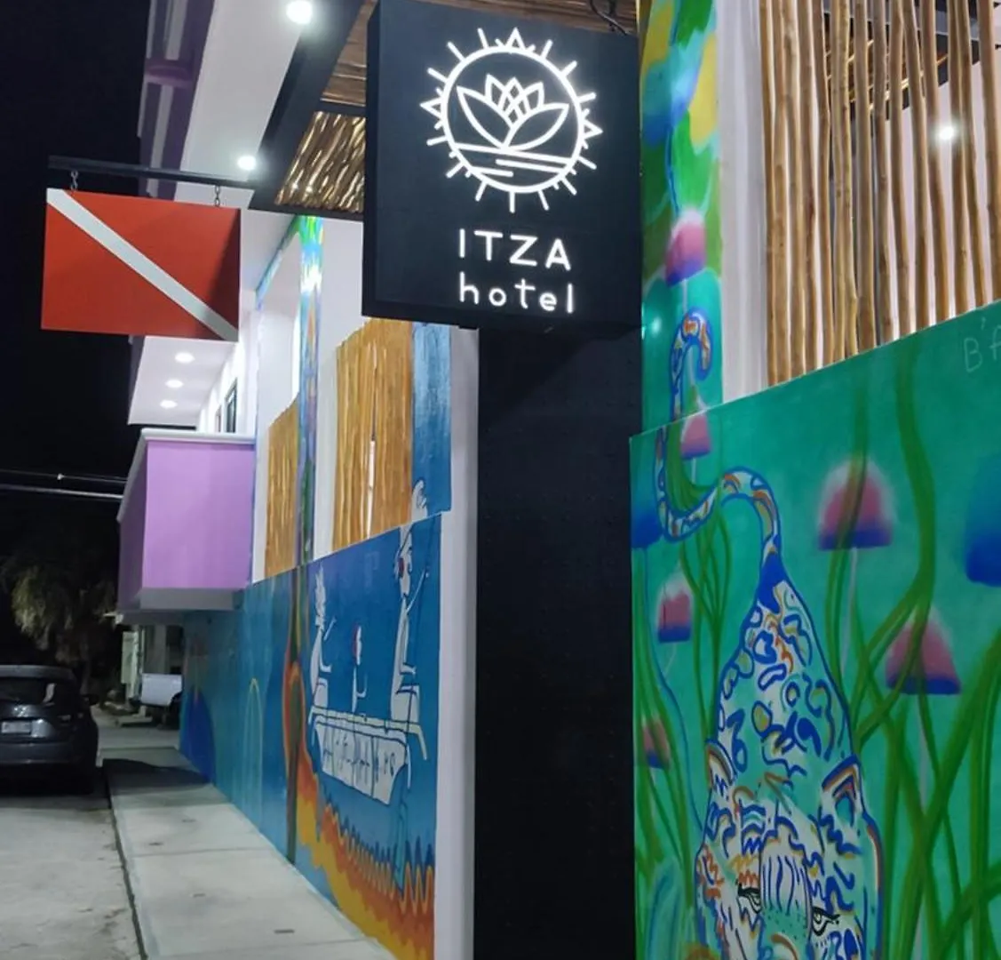 Itza Hotel Akumal Mexico