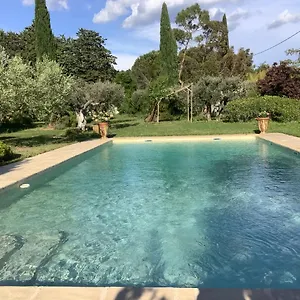 https://mas-des-port-de-bouc.fr-provencehotel.com