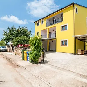 https://nice-place.in-istria.net
